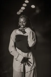 Le plus beau vêtement d'une femme, c'est son sourire.